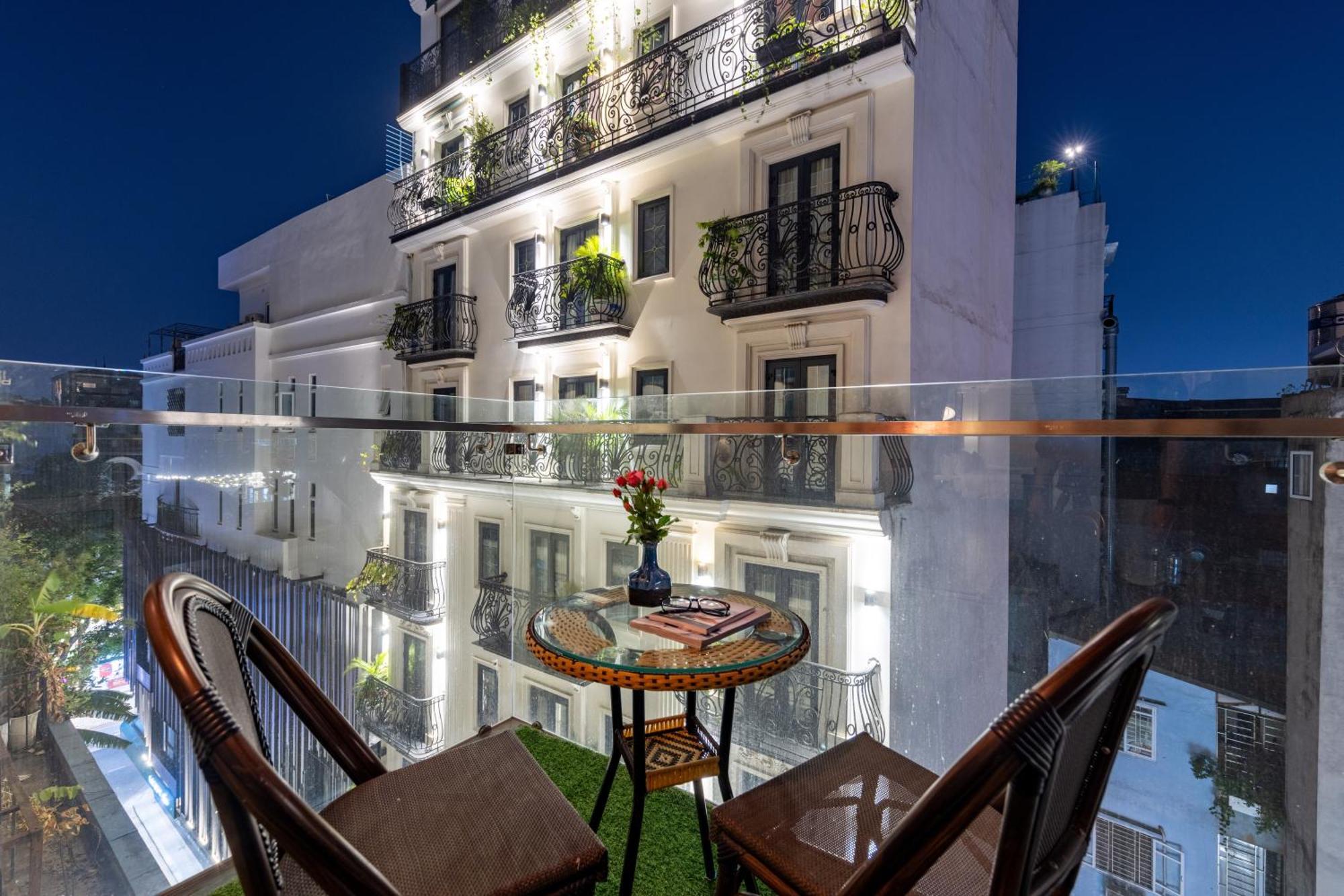 Calista Trendy Hotel & Spa Hanoi Exterior photo